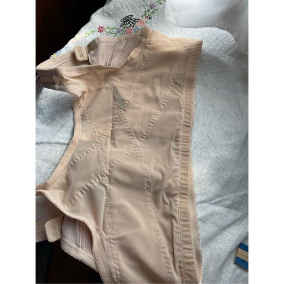 NWT Cozee Corner size 46C wireless bra comfort straps - Picture 9 of 10